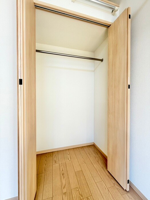 Ｌｕｎａｒｉｓ　Ｅｂｉｎａの物件内観写真