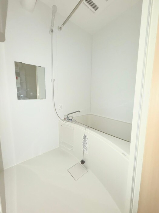 Ｌｕｎａｒｉｓ　Ｅｂｉｎａの物件内観写真