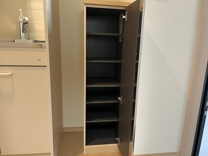 Ｌｕｎａｒｉｓ　Ｅｂｉｎａの物件内観写真