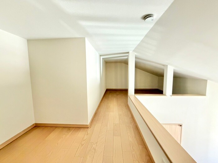 Ｌｕｎａｒｉｓ　Ｅｂｉｎａの物件内観写真