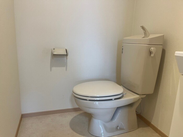 Ｌｕｎａｒｉｓ　Ｅｂｉｎａの物件内観写真