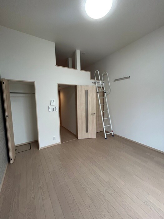 Ｌｕｎａｒｉｓ　Ｅｂｉｎａの物件内観写真