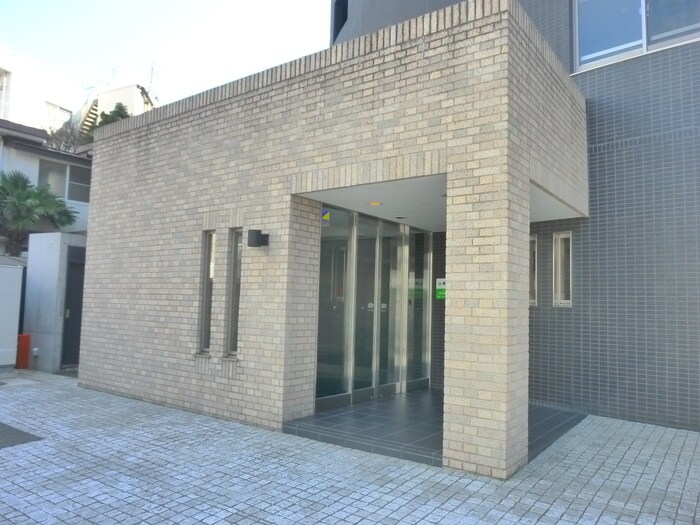 コンフォリア東中野ＤＥＵＸの物件外観写真