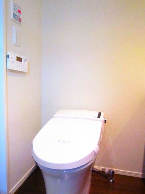 コンフォリア東中野ＤＥＵＸの物件内観写真