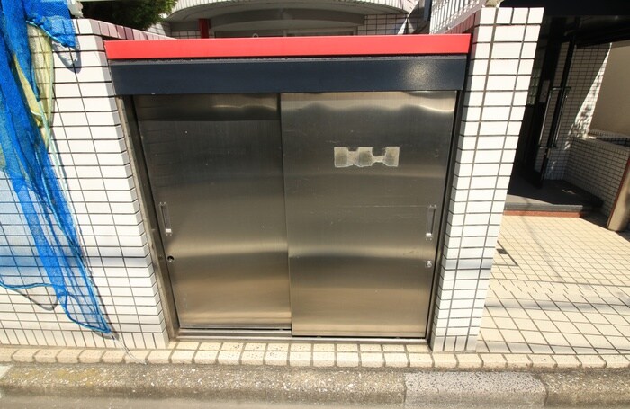 エマーレ中野新橋の物件外観写真