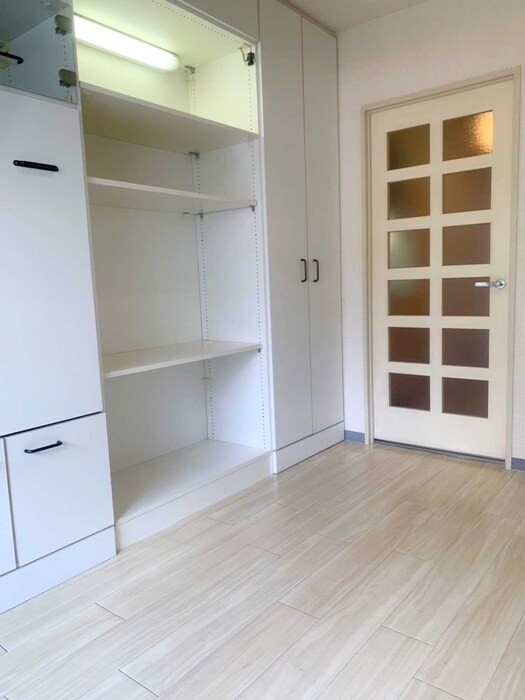 エマーレ中野新橋の物件内観写真