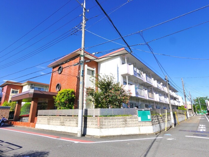 清水マンション　1号棟の物件外観写真