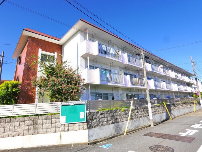 清水マンション　1号棟の物件外観写真