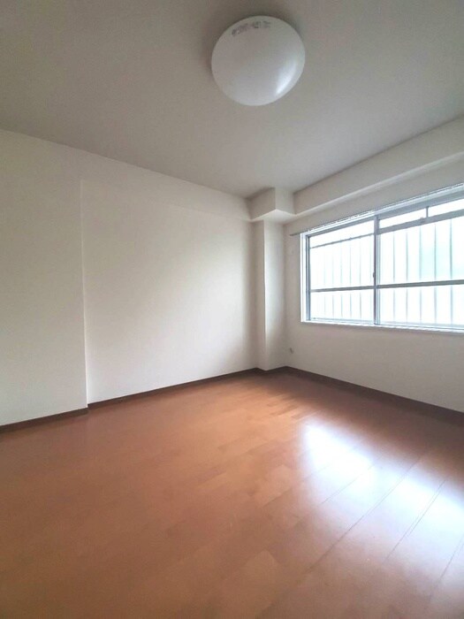 清水マンション　1号棟の物件内観写真