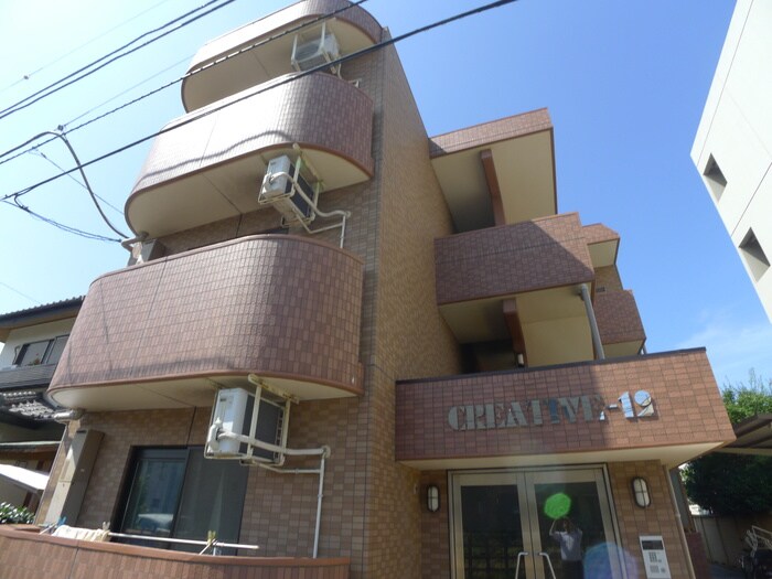 クリエイティブ１２の物件外観写真