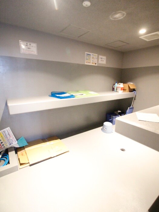 クレストコート門前仲町の物件外観写真