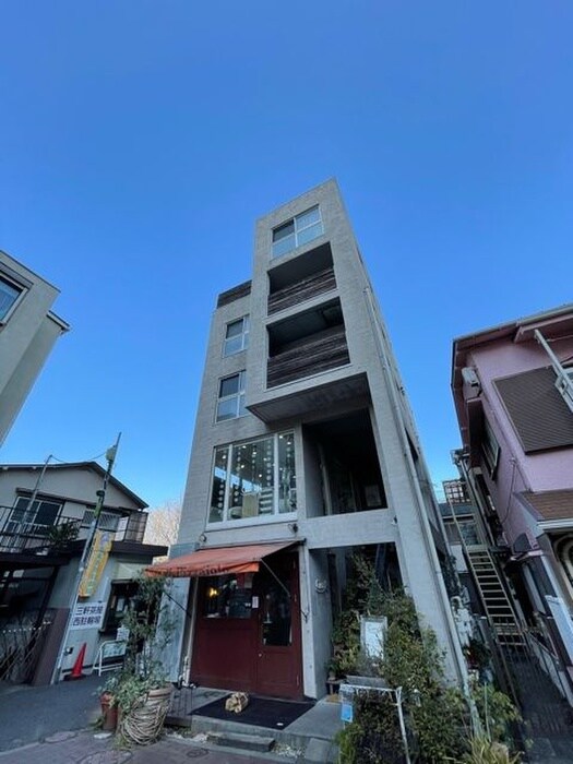 ＱＧ三軒茶屋の物件外観写真