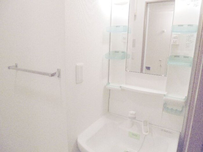 ＣＨＵＲＡ・ＳＵＮＨＥＩＭの物件内観写真