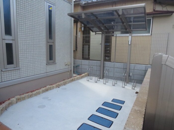 フローラの物件外観写真