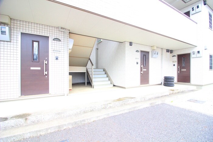 オーチャード・アパートメントＢの物件外観写真