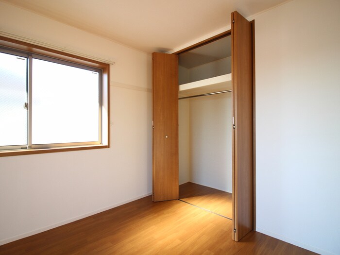 オーチャード・アパートメントＢの物件内観写真