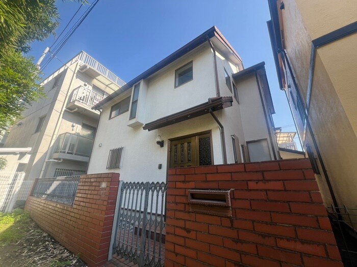 青木地所貸家の物件外観写真