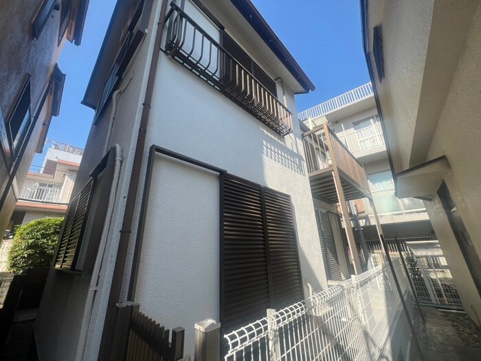 青木地所貸家の物件外観写真