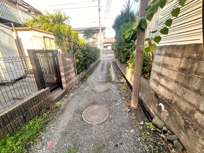 青木地所貸家の物件外観写真