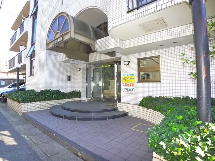 パピヨン行徳の物件外観写真