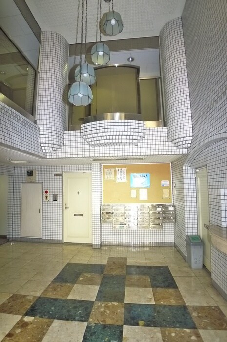 パピヨン行徳の物件外観写真