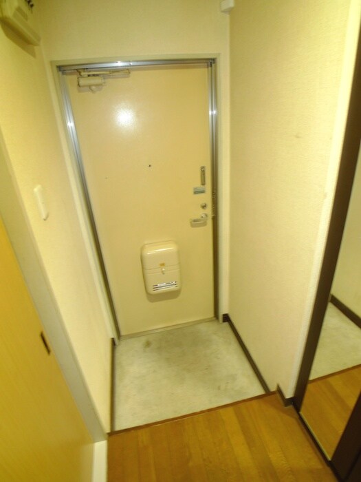 ロイヤルハイツ新曽の物件内観写真