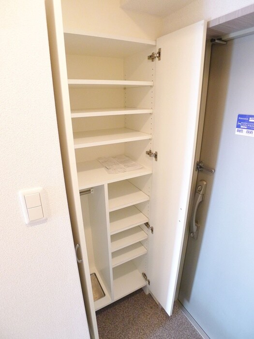 レジディア浦安の物件内観写真