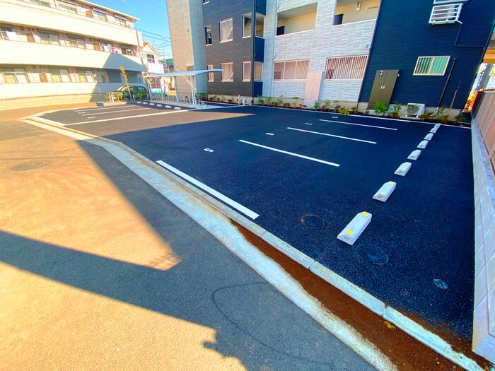 Royal Hillsの物件外観写真