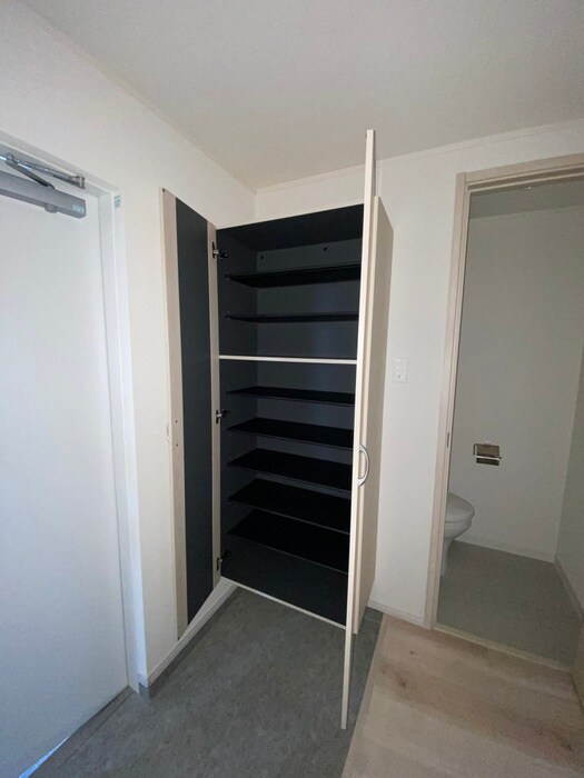 Royal Hillsの物件内観写真