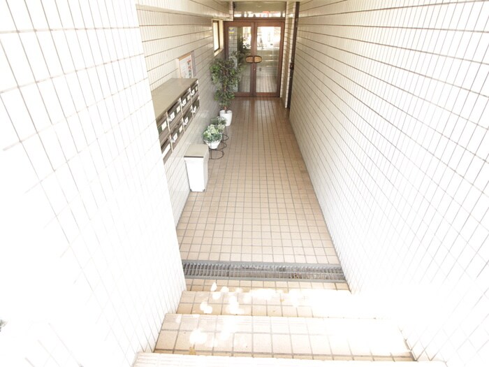 駒沢コンフォ－トレジデンスの物件外観写真