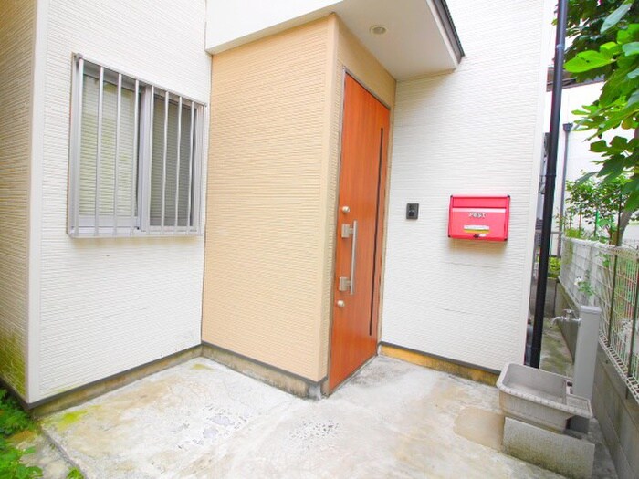 鶴馬一丁目貸家の物件外観写真