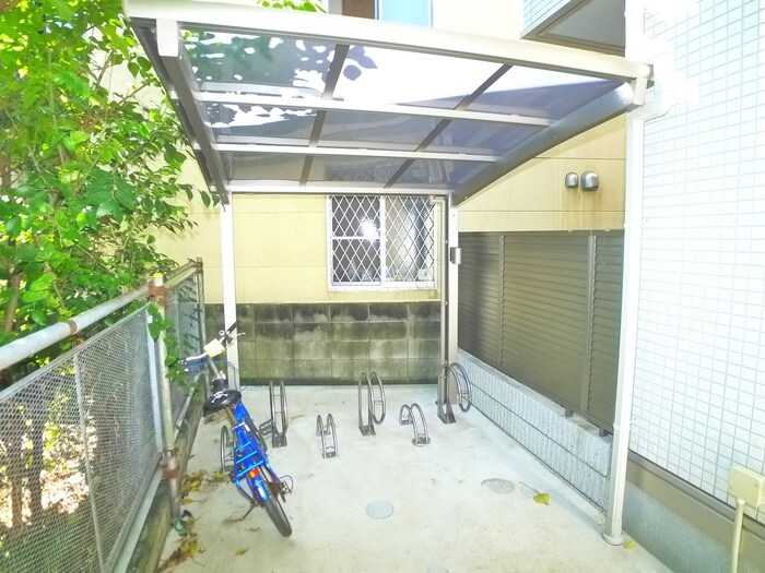 ディアコート本木の物件外観写真