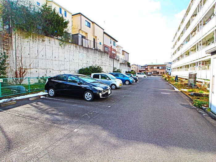 ビレッジハウス亀井野２号棟の物件外観写真