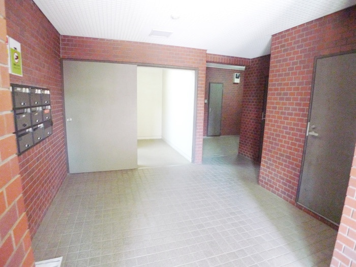 グランドコ－ト美原の物件外観写真