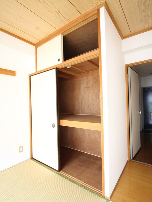 グランドコ－ト美原の物件内観写真