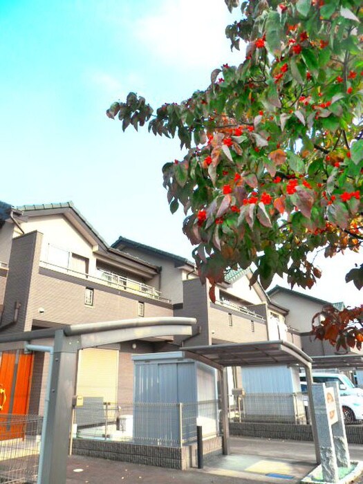 トリリオンの物件外観写真