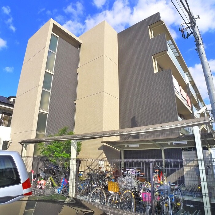 クレール大洲の物件外観写真