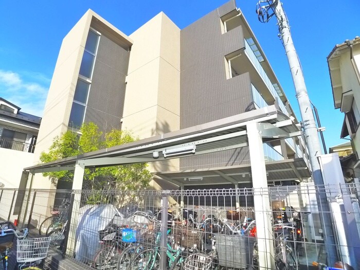 クレール大洲の物件外観写真