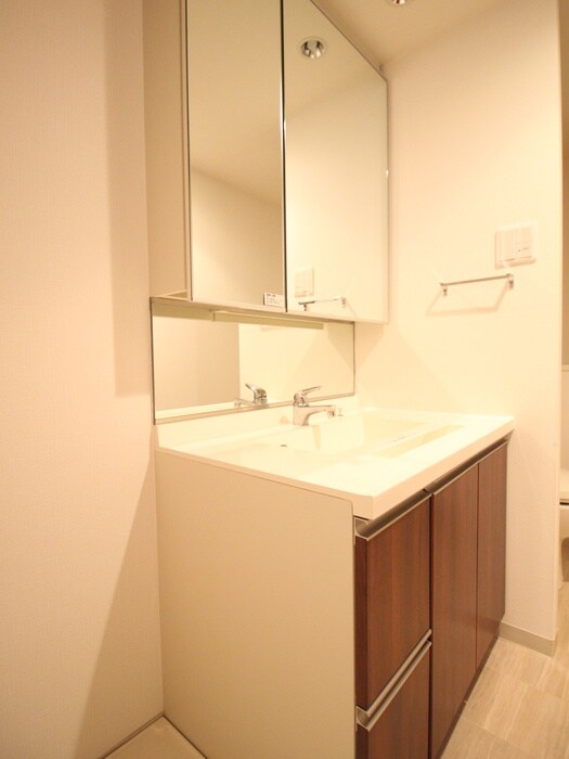 ホワイトタワ－浜松町の物件内観写真