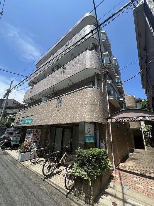 アドバンス白楽の物件外観写真