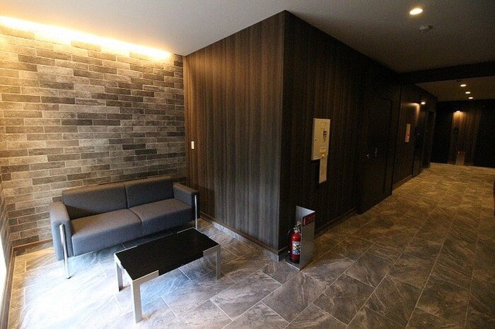 ドムスベルウッドの物件外観写真