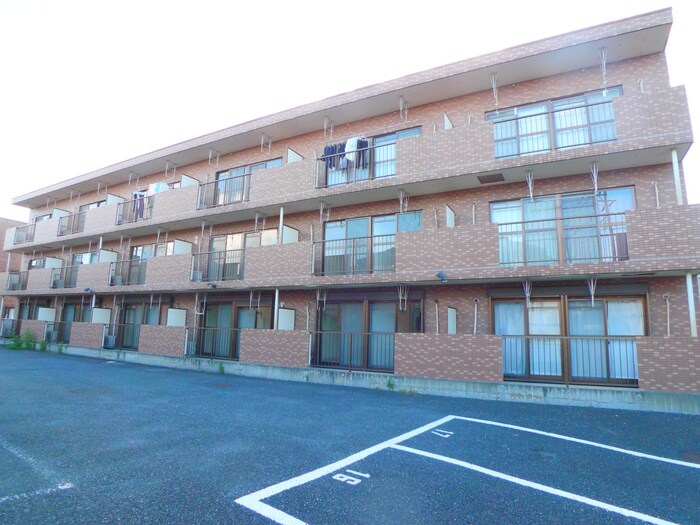 ファーストヒルズⅠの物件外観写真