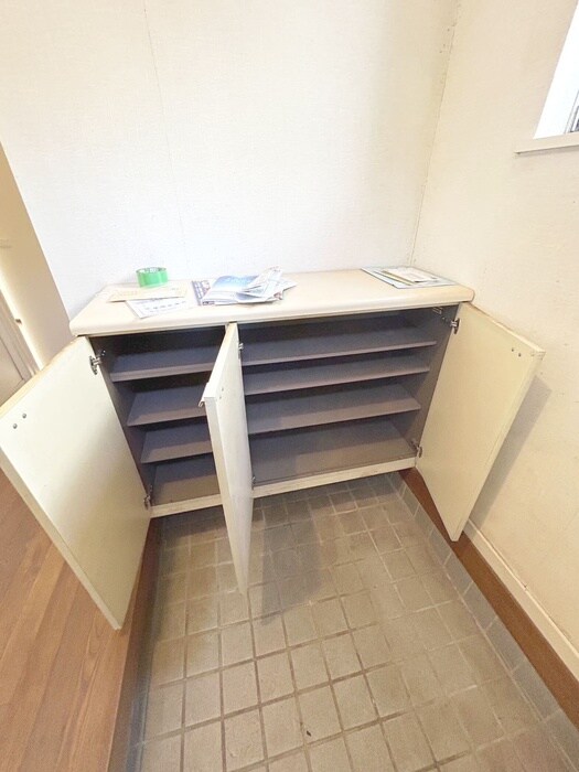 ホワイトタウンハウスの物件内観写真