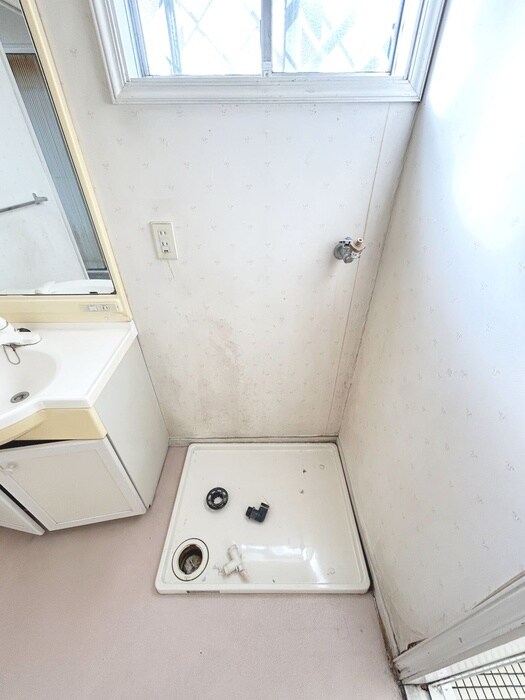 ホワイトタウンハウスの物件内観写真