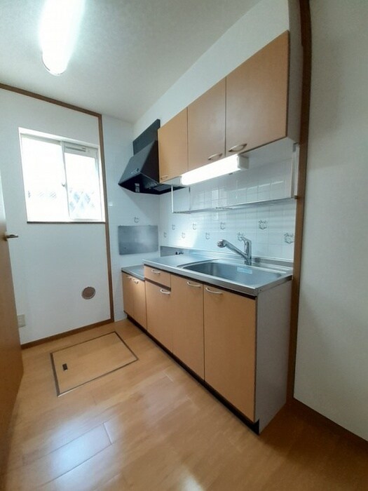 プリムロ－ズＡの物件内観写真