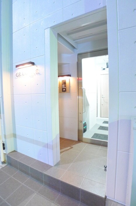 グランクオール町屋の物件外観写真