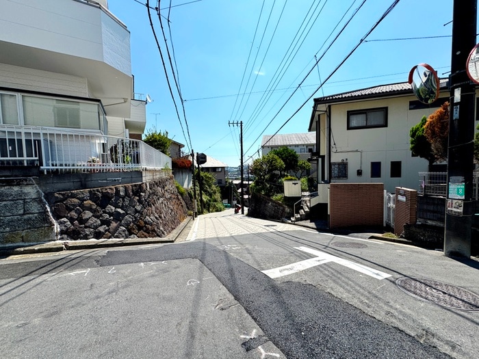 バーンサヌーク杉田の物件外観写真