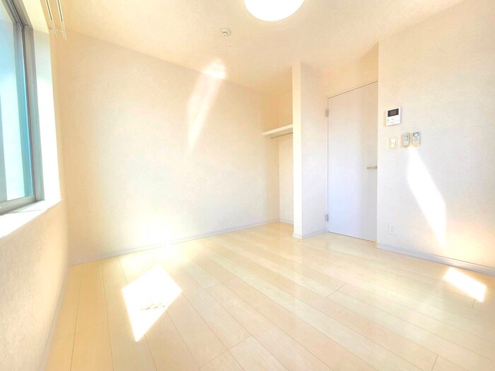 バーンサヌーク杉田の物件内観写真