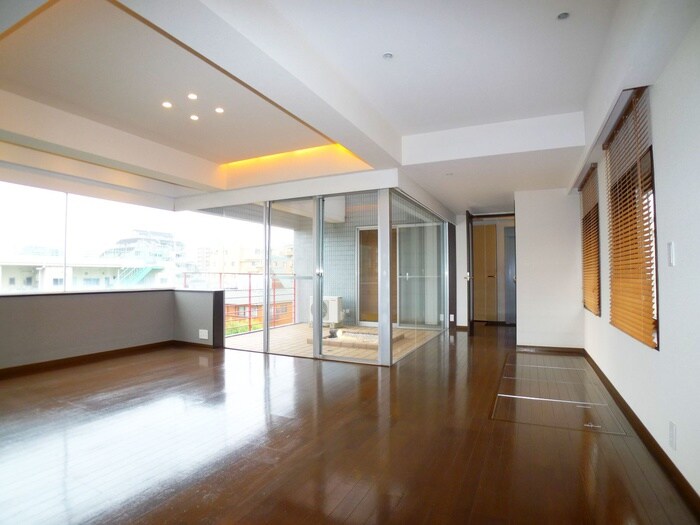 インペリアビルの物件内観写真