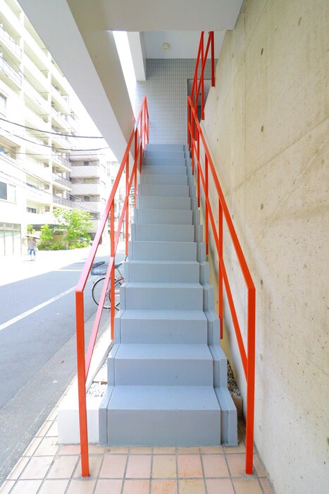 インペリアビルの物件外観写真